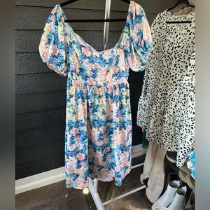 Floral keyhole mini dress